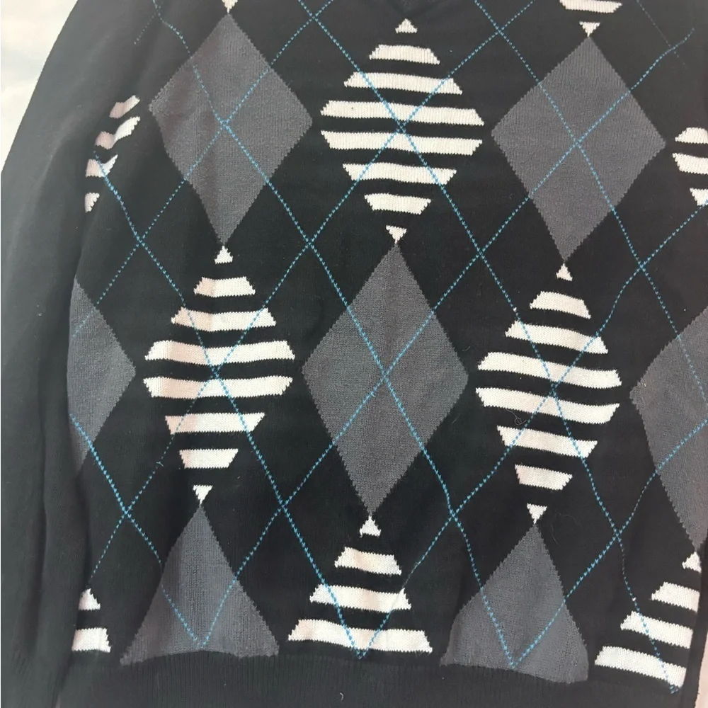 Old Navy Black and Gray Argyle Kids Sweater with Blue- Size 6-7